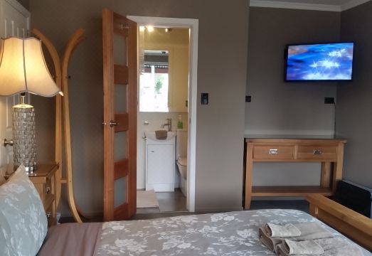 Designer Cottage Hotel Overview