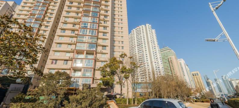 青岛热带轻质东南亚混搭三居室普通公寓图片