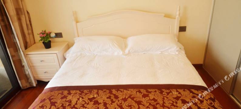 三亚海棠花开独栋别墅图片