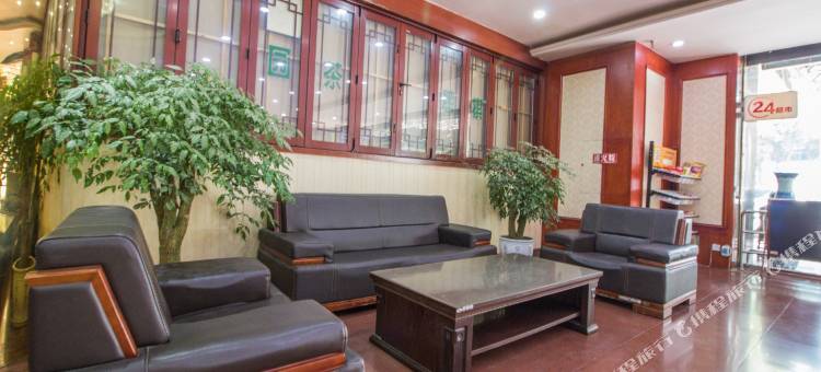 新世界宾馆(绵阳火车站汽车总站店)图片