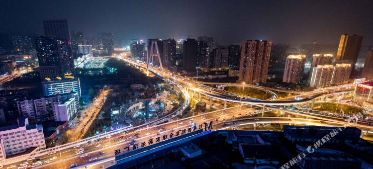 麓枫酒店(竹叶山地铁站店)图片