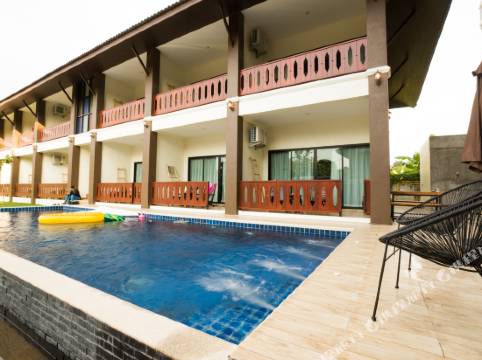 璽安喃普拉酒店