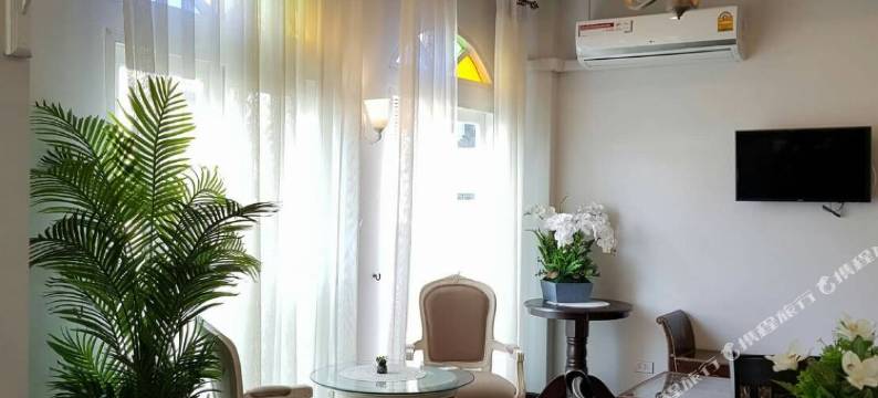 天鹅绒兰花酒店(The Velvet Orchid)图片