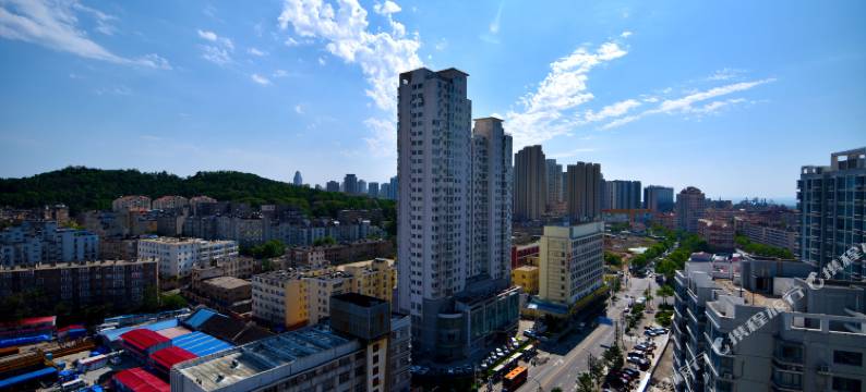 柚子电竞酒店(青岛台东步行街店)图片