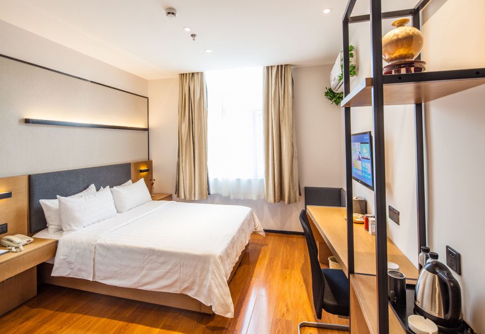SuperiseHotel Hotel Overview