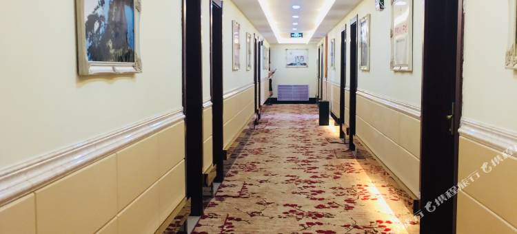 轻住酒店·君宜驿站(银川同心路怀远夜市店)图片