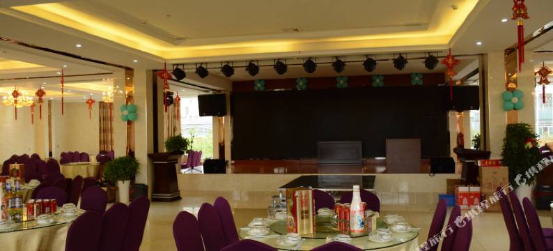 平江御临门国际酒店图片