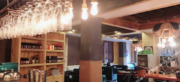 Q加·雷山西江枫叶蝴蝶度假酒店图片