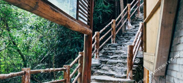 龙脊梯田畔山云舍民宿图片