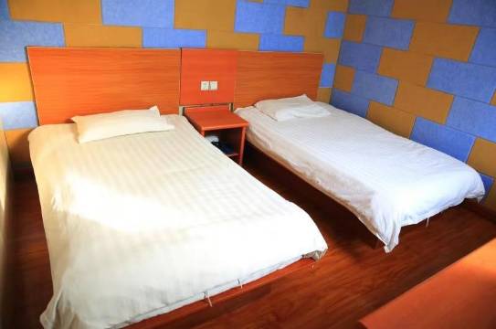 军强宾馆(济南华龙店)