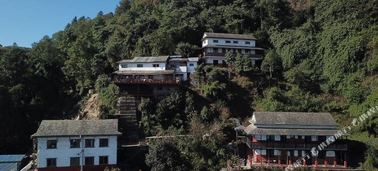 埃弗勒斯峰曼拉度假村(Everest Manla Resort)图片