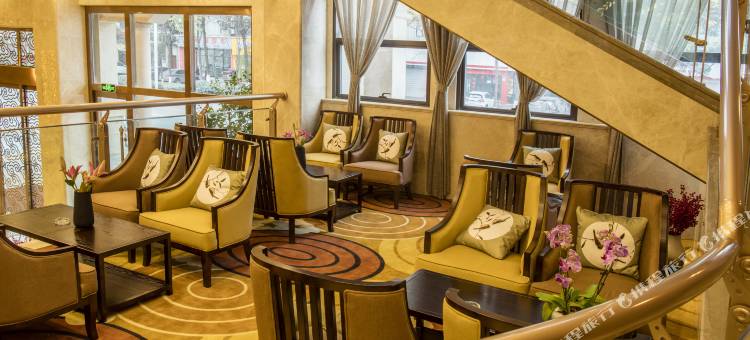 重庆鹏登大酒店(重庆九龙坡区西彭铝城店)图片