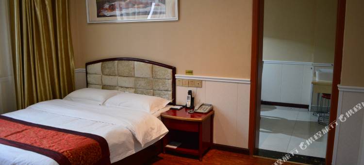 兴山罗马假日酒店图片