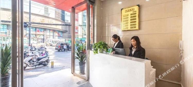 春光精品酒店(郑州火车站银基商贸城店)图片