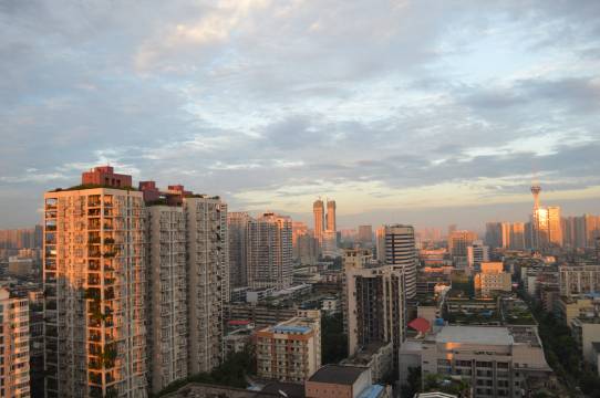 成都舒雅轻奢酒店