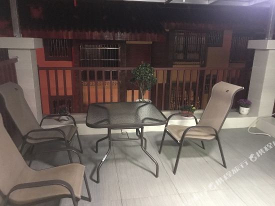 凉山肖文庆客栈