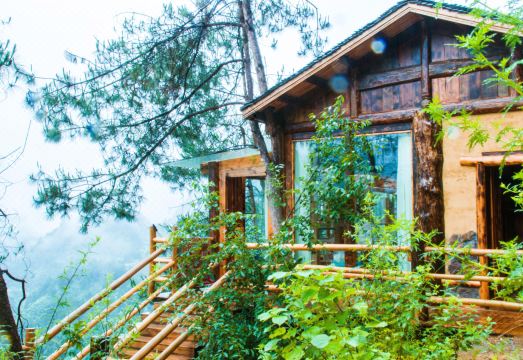 No. 5 Valley InnHotel Overview