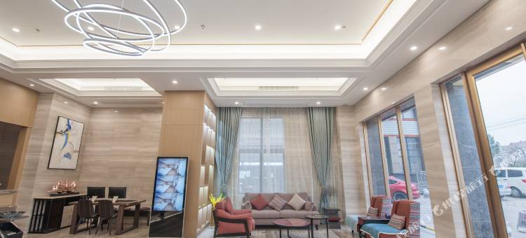 艺龙瑞云酒店(蚌埠嘉年华店)图片