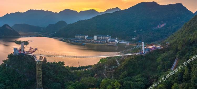 清远宝晶宫天鹅湖温泉酒店图片