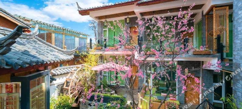 丽江桃·灼天空之镜客栈图片