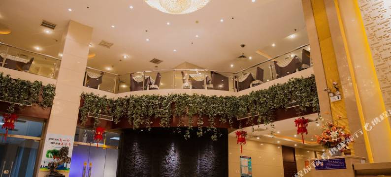 鑫鹏时尚商务酒店(宣化火车站店)图片