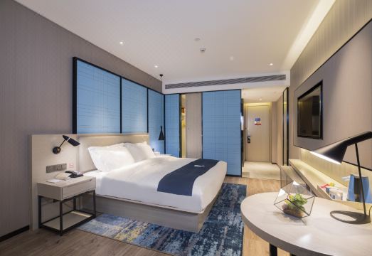 Echarm Hotel (Guilin Zhongshan Middle Road Liangjiang Sihu) Hotel Overview