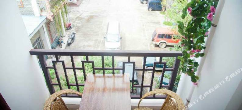 金秀缔梦云裳居客栈图片