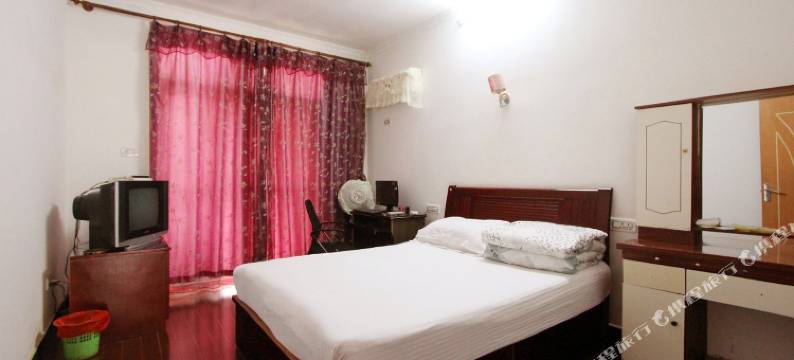 悦来住宿(武汉东湖学院汉口学院店)图片