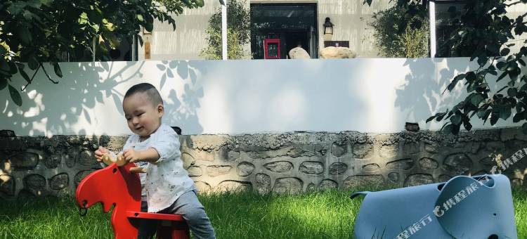 蹉跎芸庐民宿(北京椴树岭村店)图片