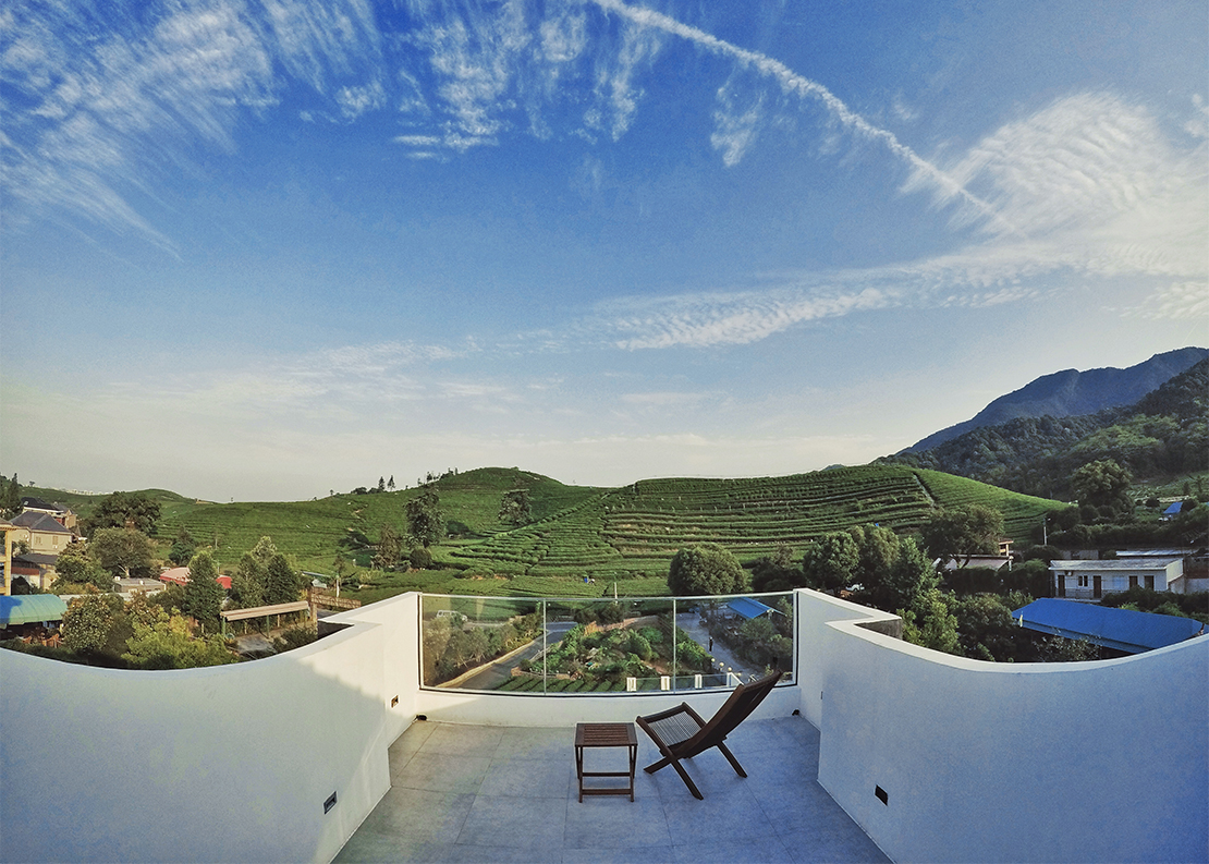 Meet B & B Over view