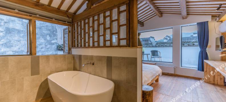 西递望山畔水民宿图片