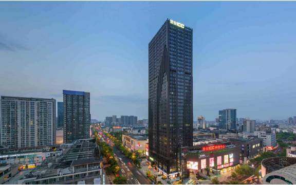 途程酒店(湖州衣裳街爱山广场店)