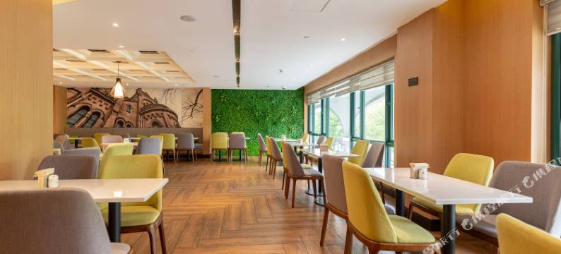 上海莘庄亚朵酒店图片