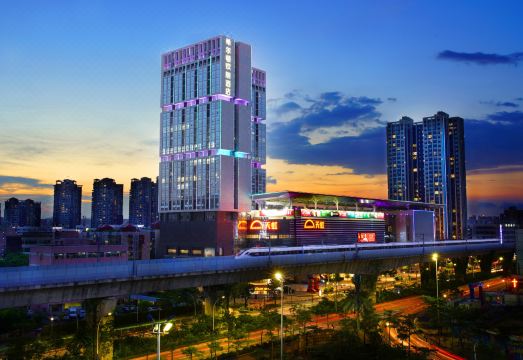 珠海诚丰广场希尔顿欢朋酒店外景图