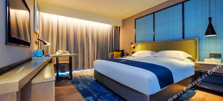 TOWO上品酒店(会展中心金融城店)图片