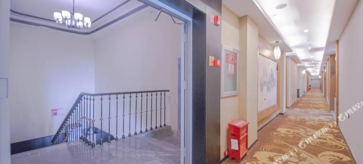 欧泰影院酒店(滨海店)图片