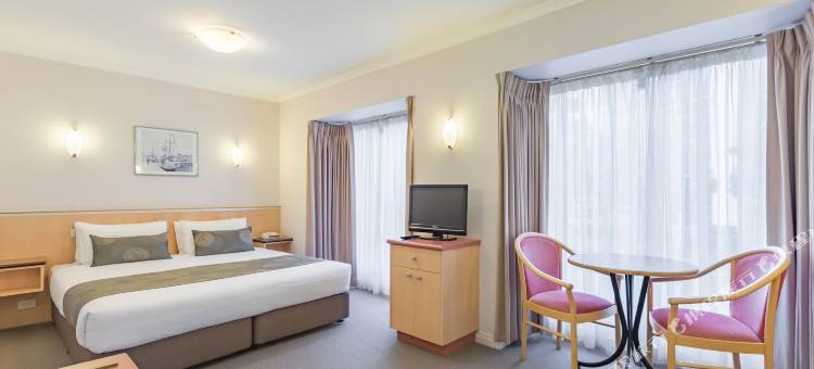 维沃里国际酒店(The Waverley International Hotel)图片