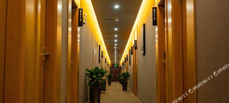 尚客优精选酒店(洛阳洛龙区龙门高铁站客运中心店)图片