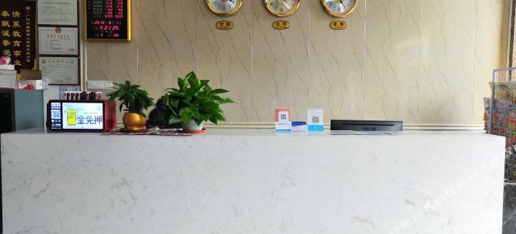 轻住·鑫铭圆梦酒店(东涌电力广场店)图片