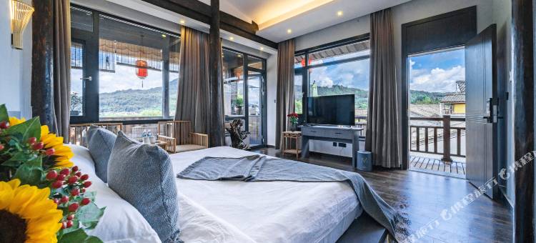 腾冲大树京品客栈(和顺古镇店)图片