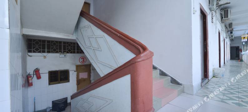 钦州中东招待所(东风市场第一中学店)图片