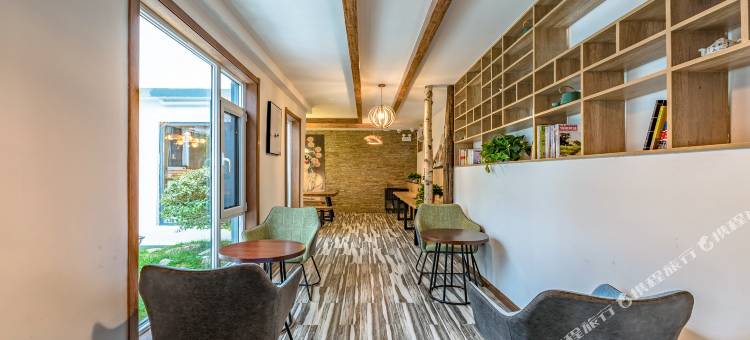 花筑·泰山陌雲民宿图片