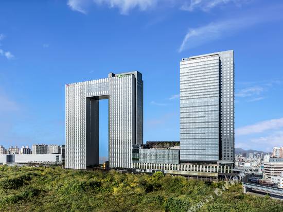 首爾龍山大使宜必思尚品酒店