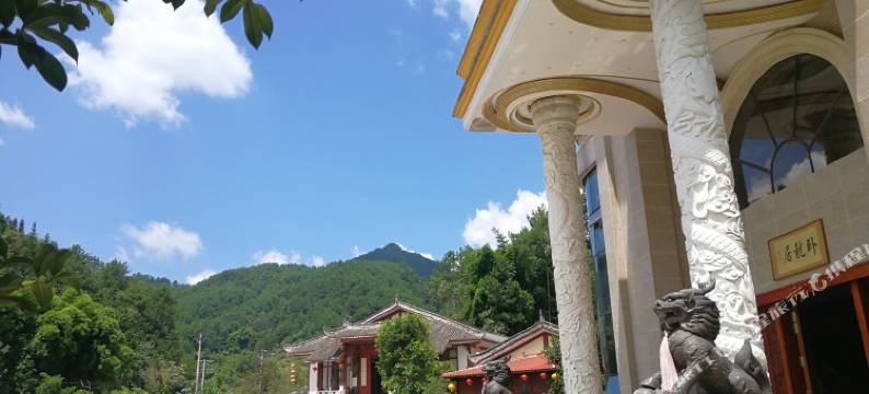 重庆卧龙居山庄图片