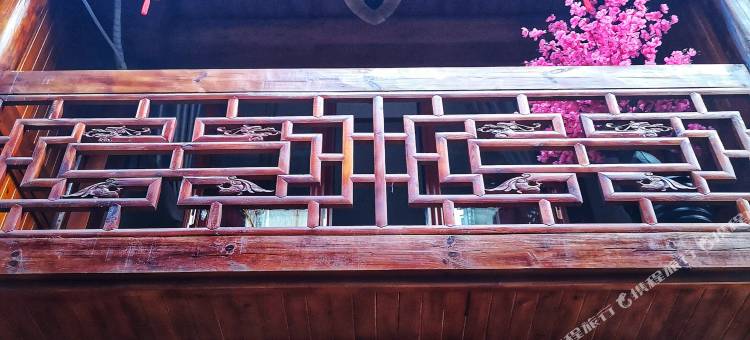 远方不远客栈(芙蓉镇景区店)图片