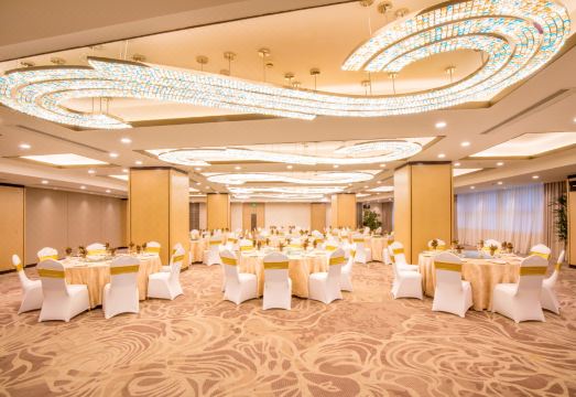 Pine City Hotel ShanghaiHotel Overview