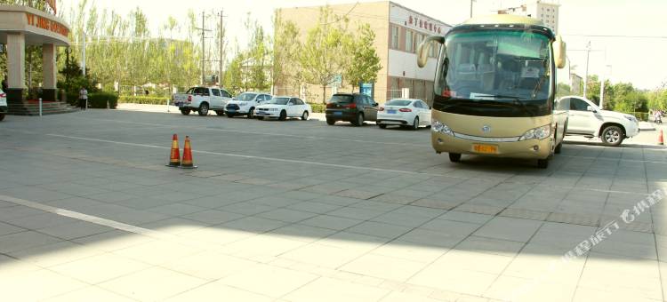 格尔木怡景品质酒店(火车站店)图片