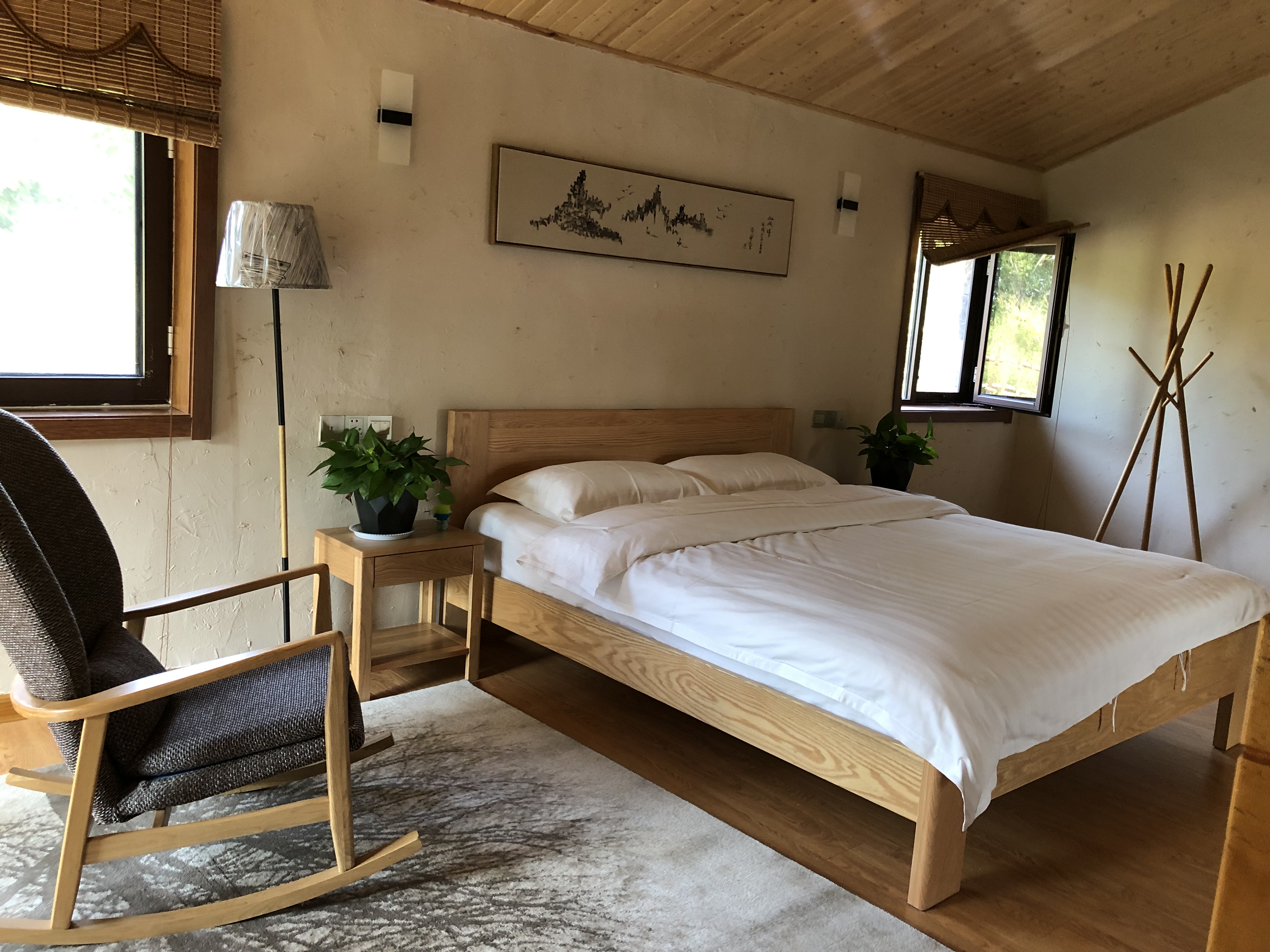Yishui Shanlan Seeking Firefly B&B HotelOver view