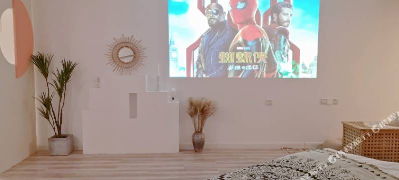 Xbed互联网民宿(贺州远东国贸大厦店)图片