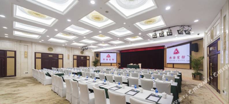 上海兴华宾馆(上海交通大学地铁站店)图片